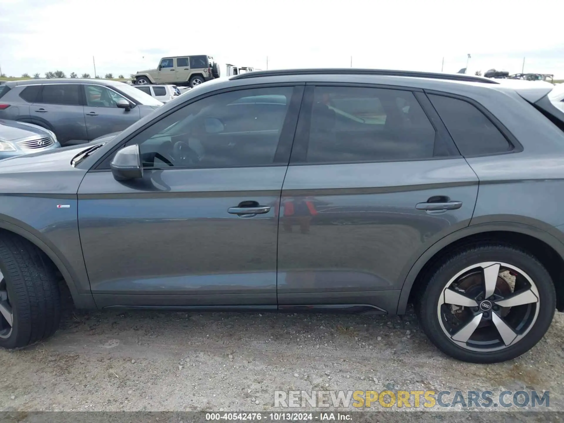 14 Фотография поврежденного автомобиля WA1FAAFYXN2006548 AUDI Q5 2022