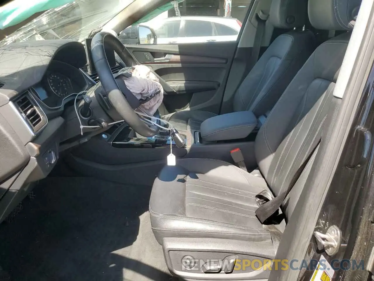7 Photograph of a damaged car WA1GAAFY1N2139610 AUDI Q5 2022