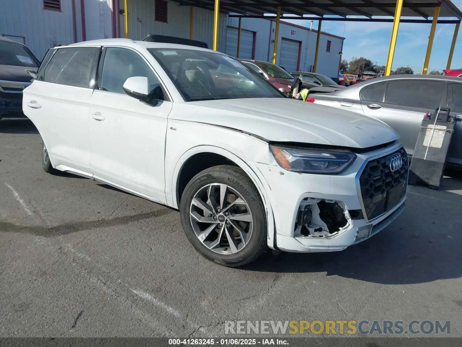 1 Photograph of a damaged car WA1GAAFY3N2101201 AUDI Q5 2022