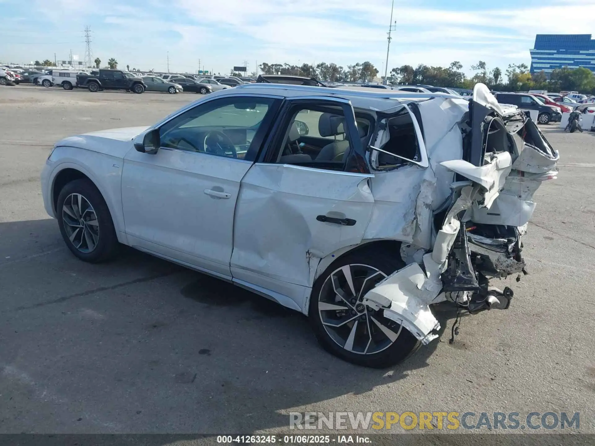 3 Photograph of a damaged car WA1GAAFY3N2101201 AUDI Q5 2022