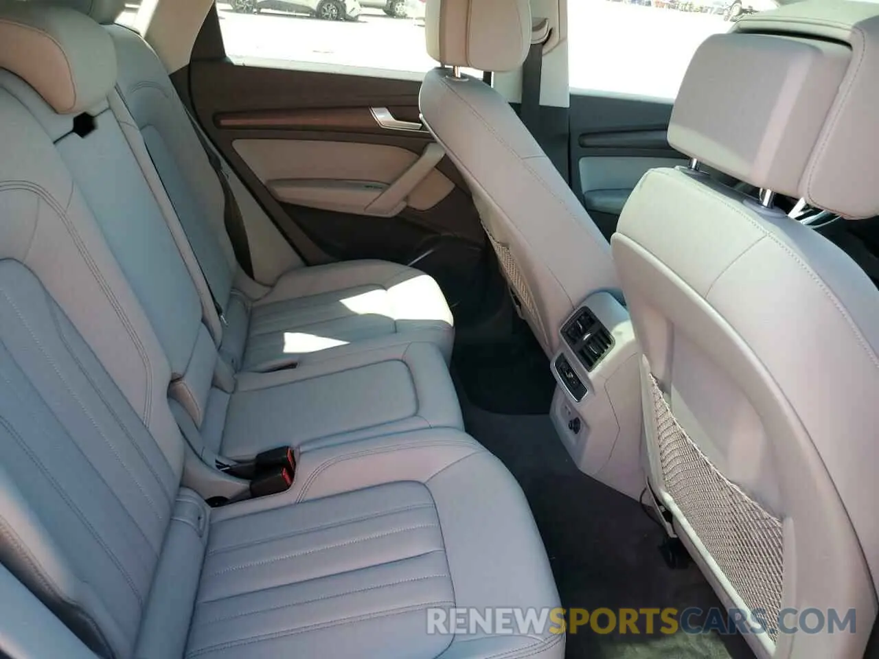 11 Photograph of a damaged car WA1GAAFY5N2057086 AUDI Q5 2022