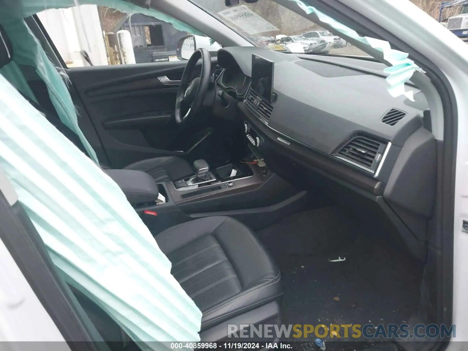 5 Photograph of a damaged car WA1GAAFY6N2119787 AUDI Q5 2022