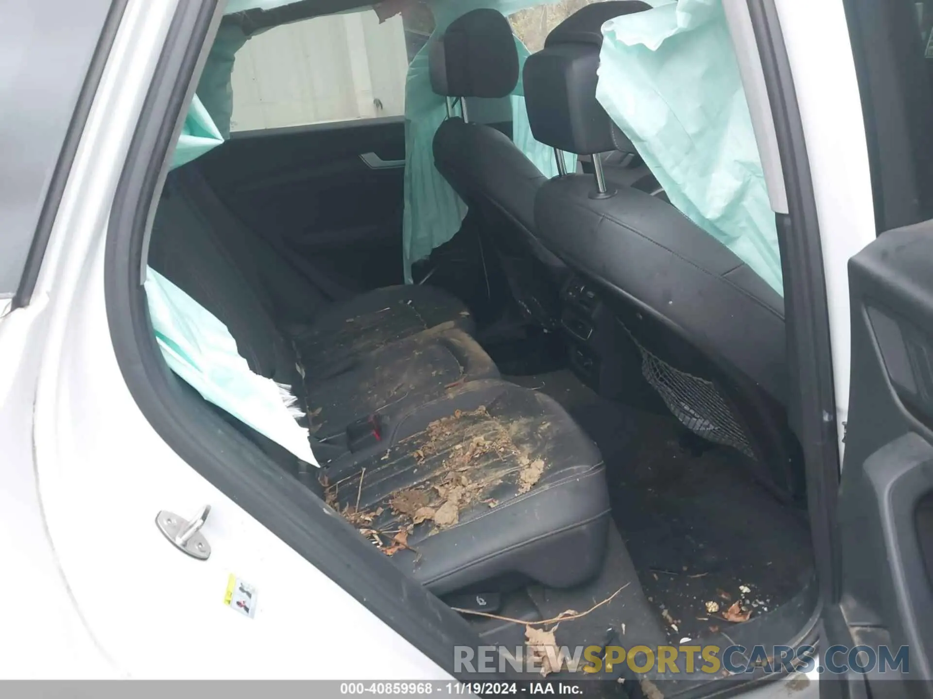8 Photograph of a damaged car WA1GAAFY6N2119787 AUDI Q5 2022