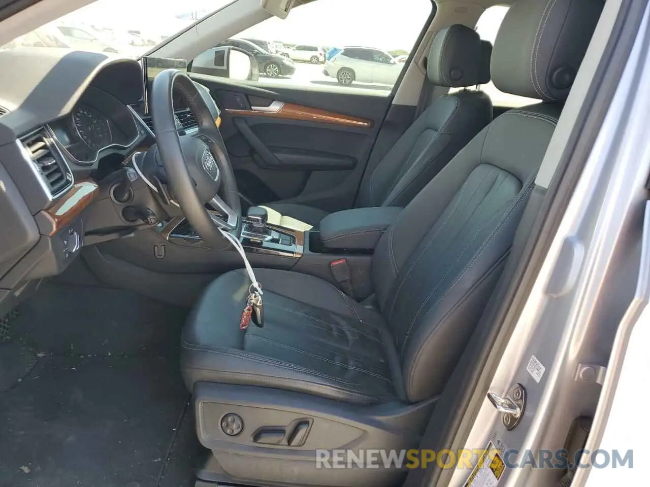 7 Photograph of a damaged car WA1GAAFY7N2003403 AUDI Q5 2022