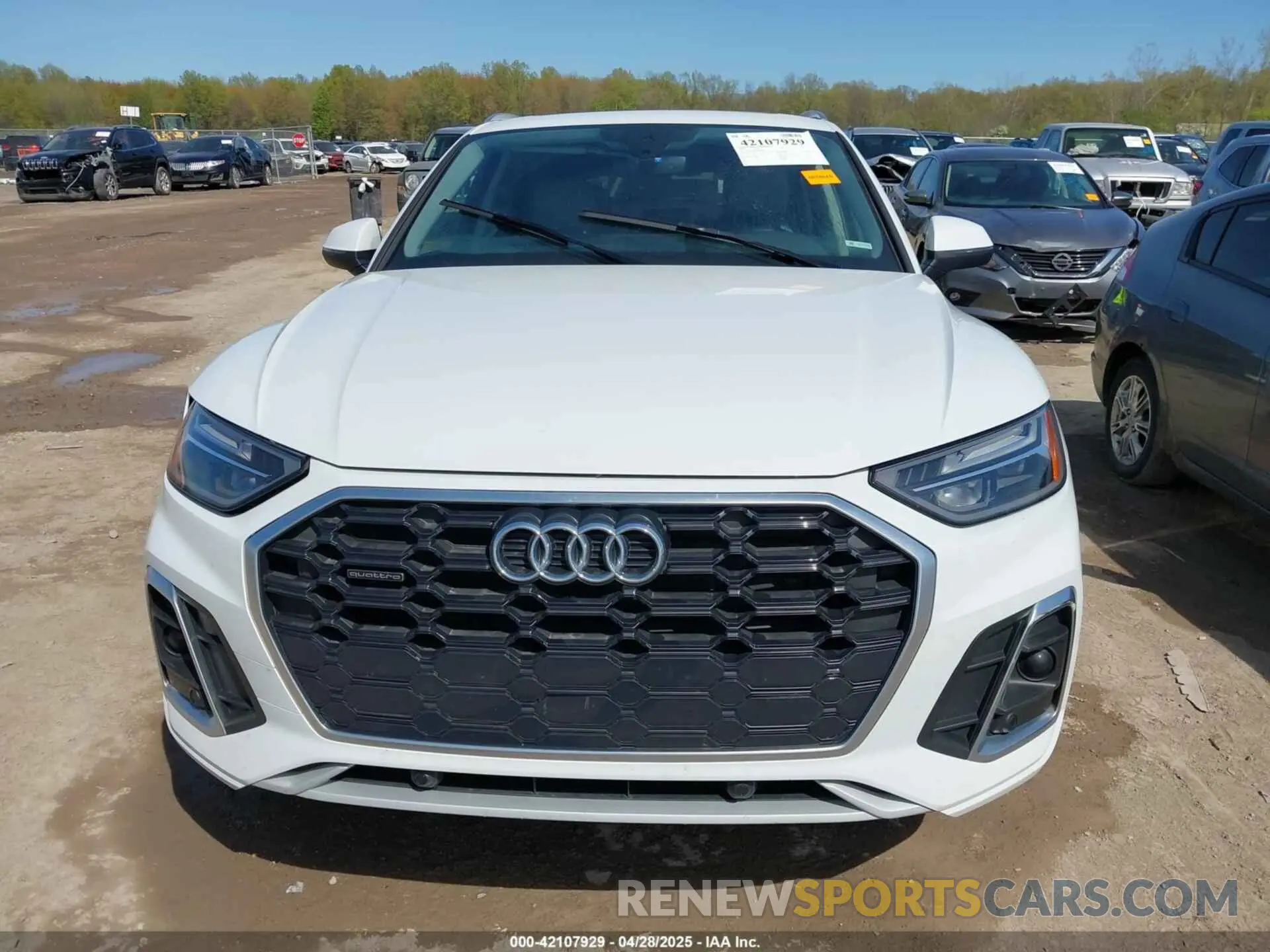 12 Photograph of a damaged car WA1GAAFY8N2086002 AUDI Q5 2022