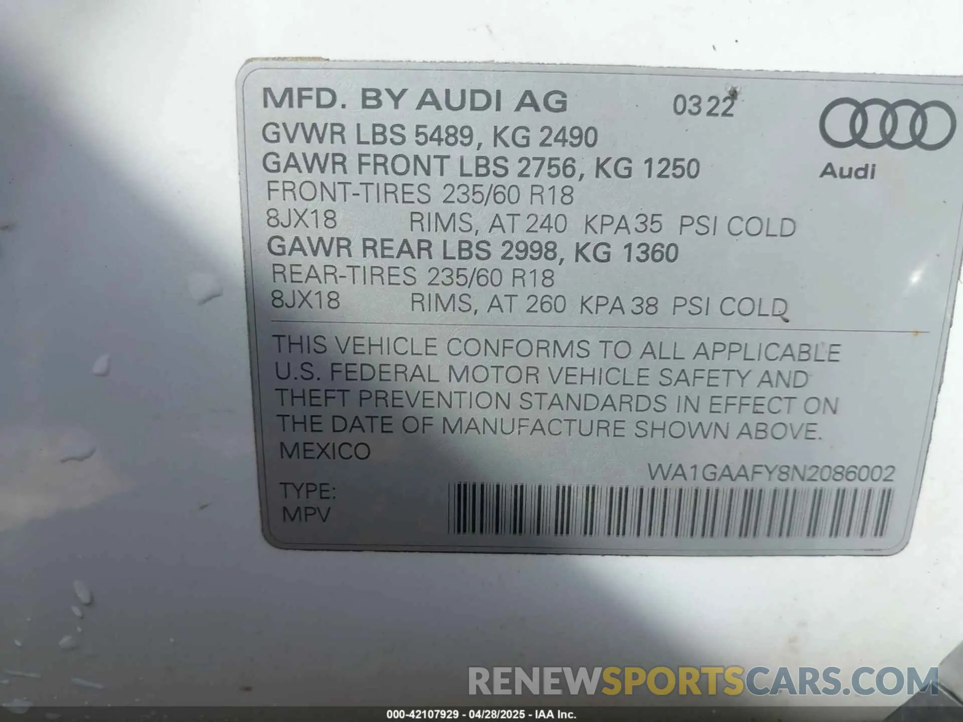 9 Photograph of a damaged car WA1GAAFY8N2086002 AUDI Q5 2022