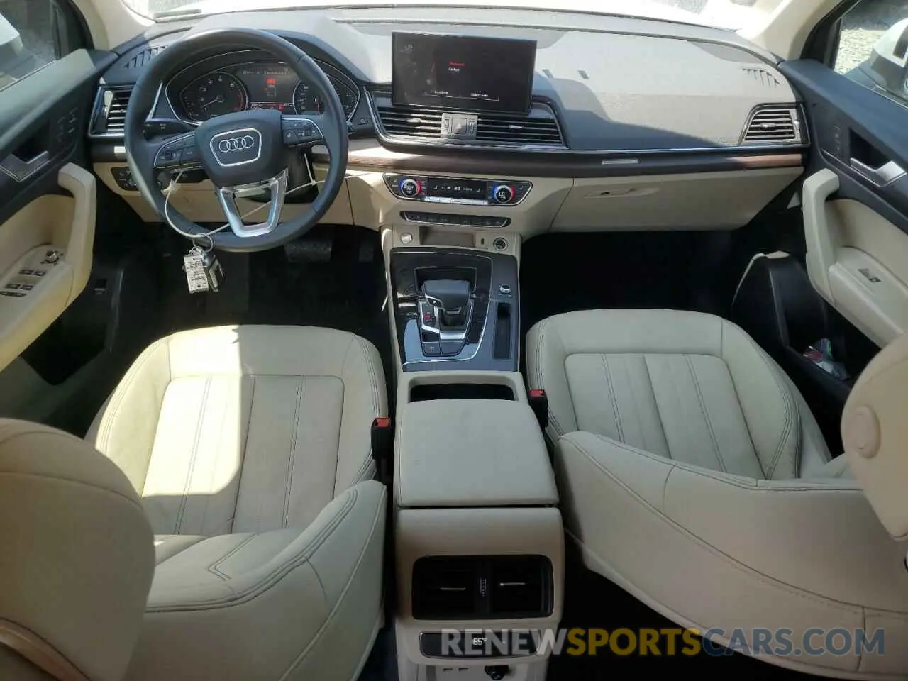 8 Photograph of a damaged car WA1GAAFY9N2016623 AUDI Q5 2022