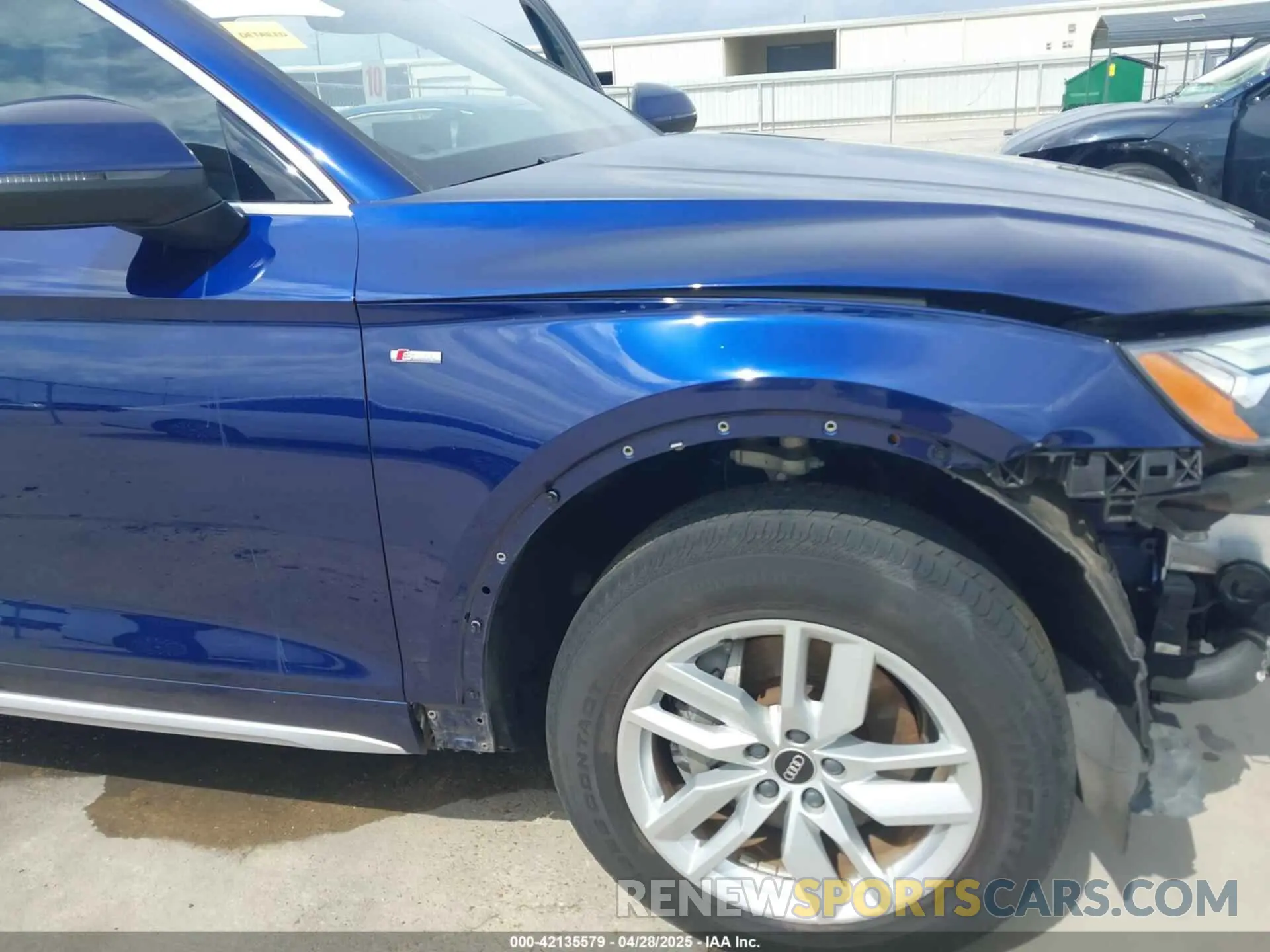 20 Photograph of a damaged car WA1GAAFYXN2033558 AUDI Q5 2022