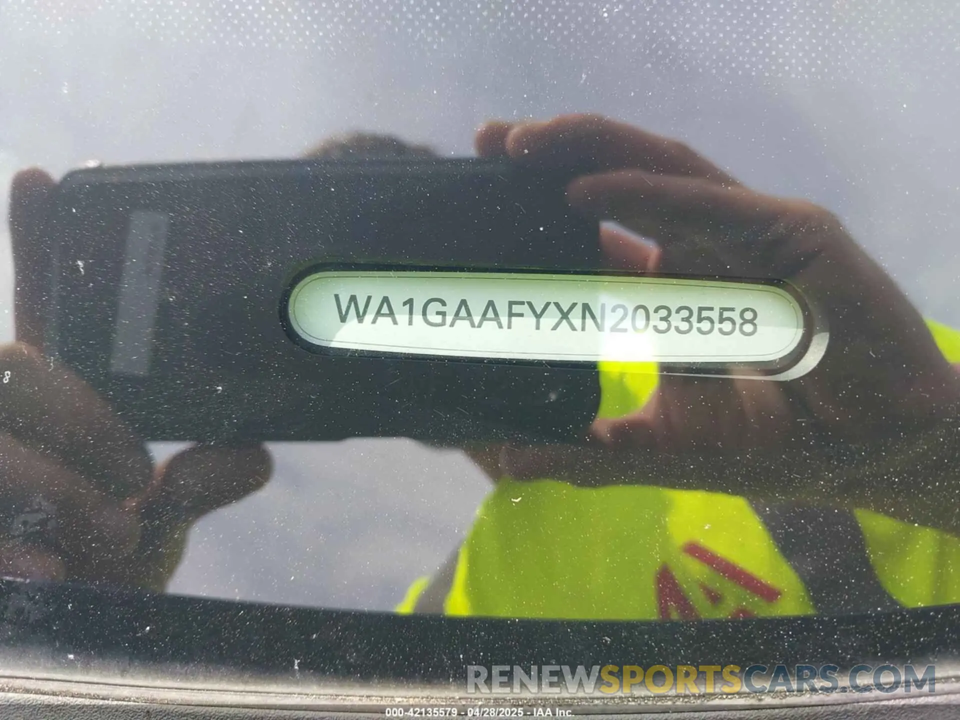 9 Photograph of a damaged car WA1GAAFYXN2033558 AUDI Q5 2022