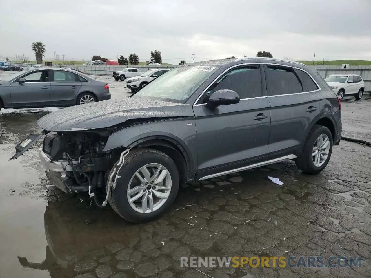 1 Photograph of a damaged car WA1GAAFYXN2061344 AUDI Q5 2022