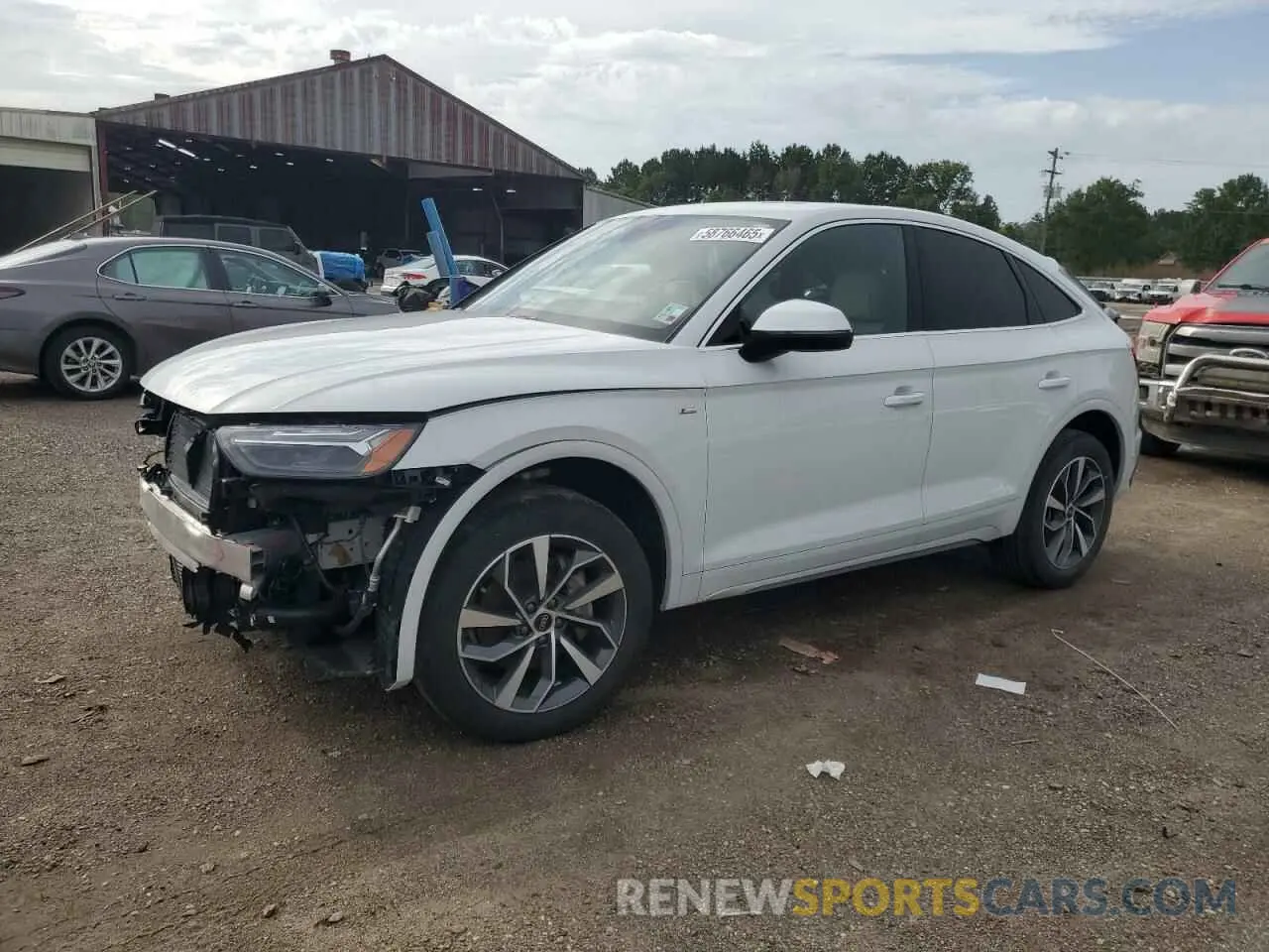 1 Photograph of a damaged car WA16AAFY0P2137734 AUDI Q5 2023