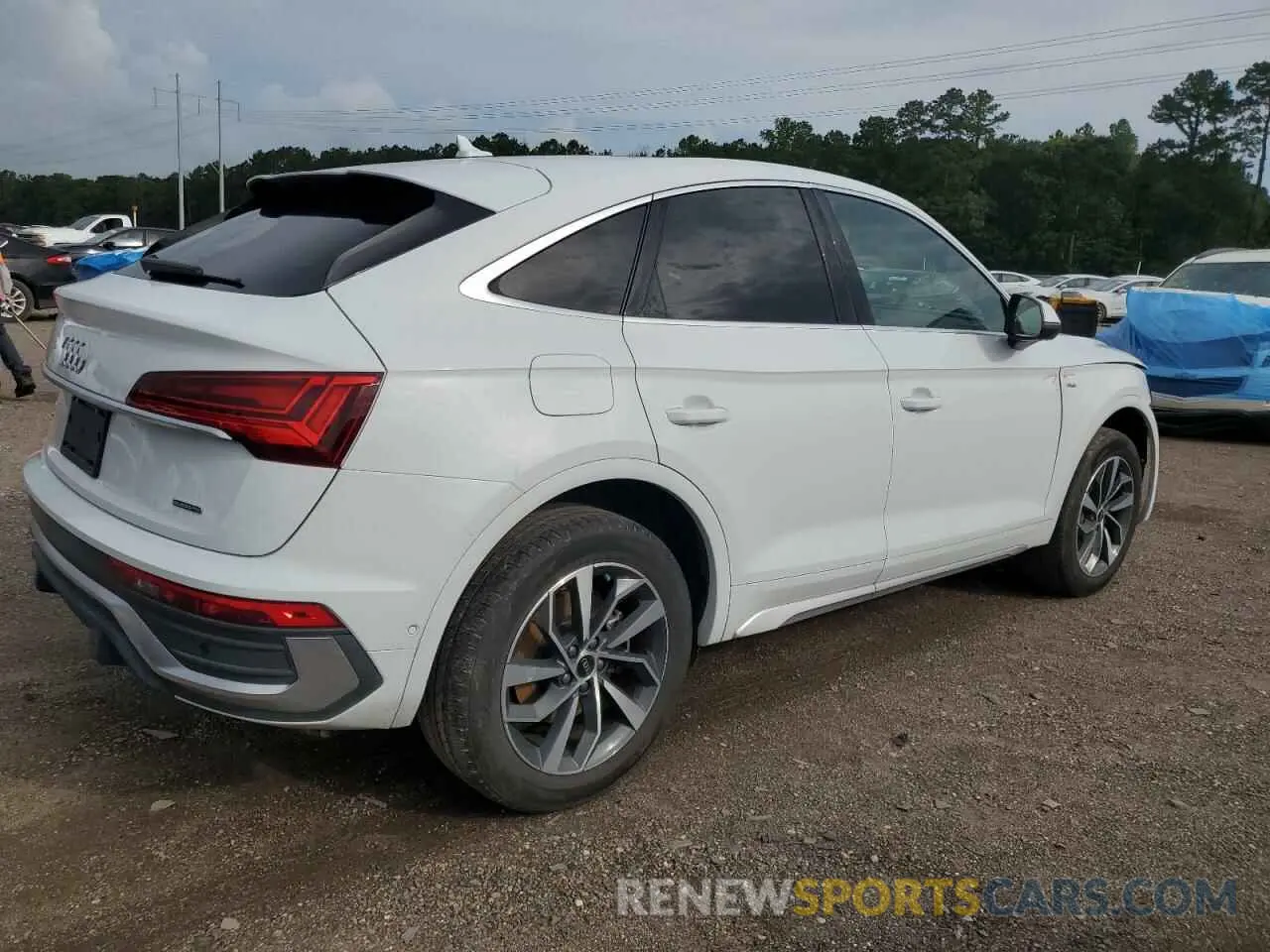 3 Photograph of a damaged car WA16AAFY0P2137734 AUDI Q5 2023