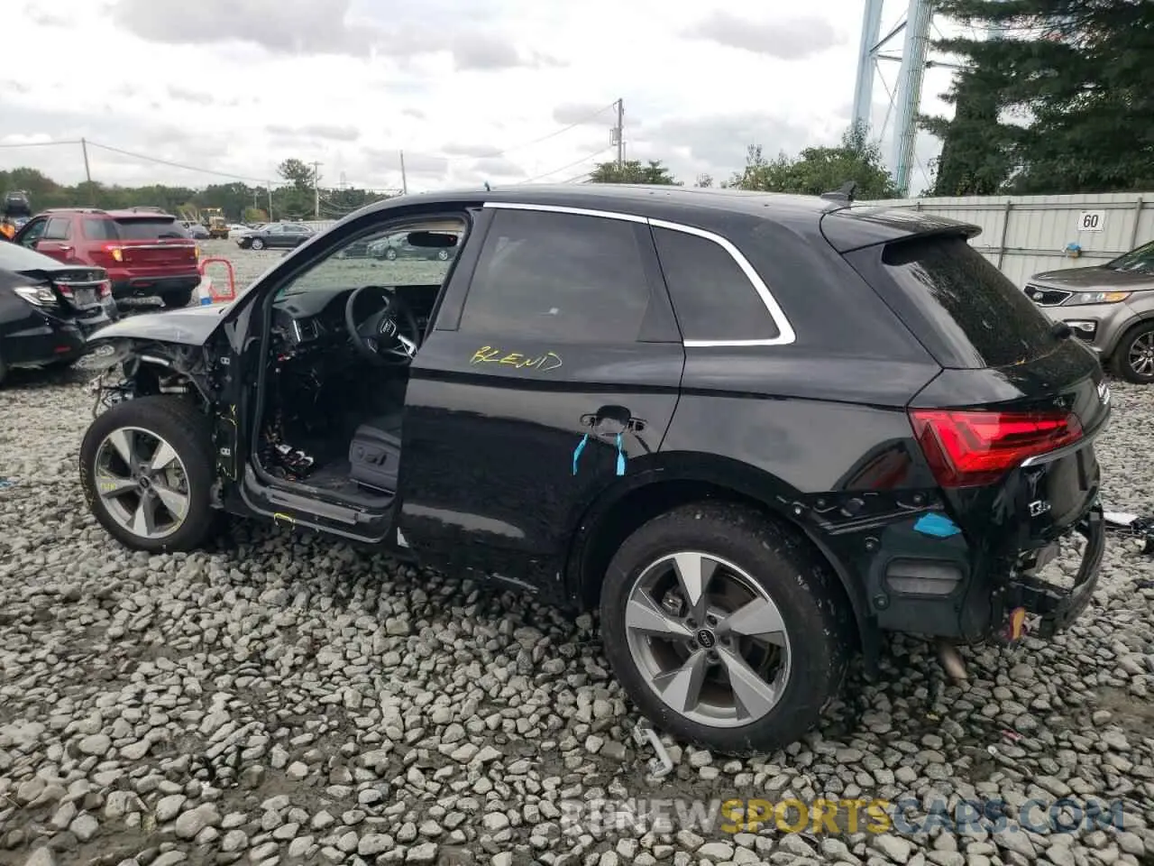 2 Фотография поврежденного автомобиля WA1ABAFY1P2069094 AUDI Q5 2023