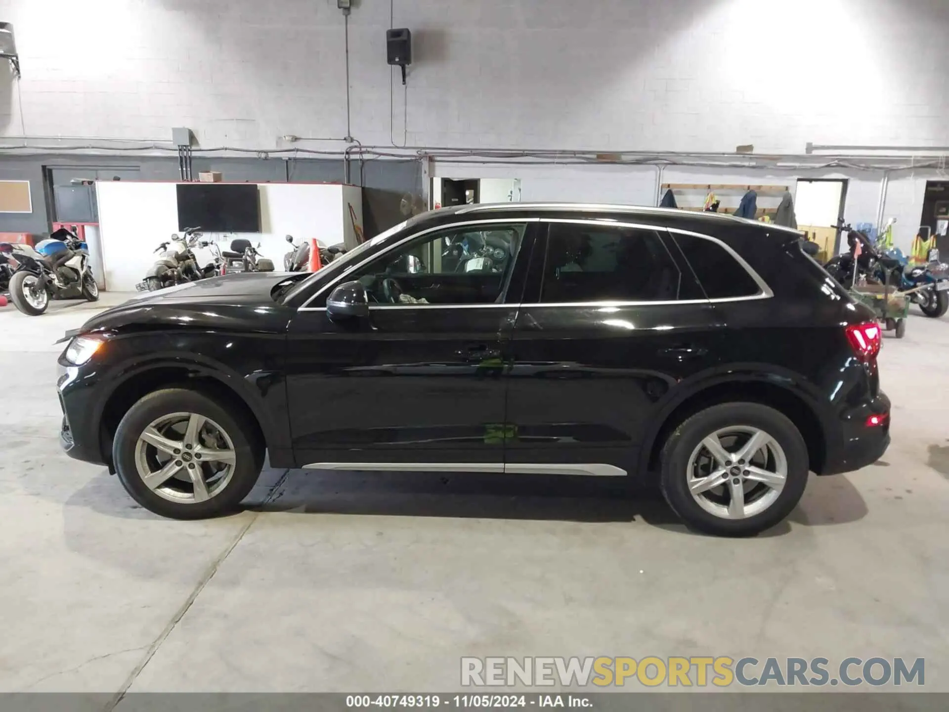 14 Photograph of a damaged car WA1ABAFY4P2095415 AUDI Q5 2023