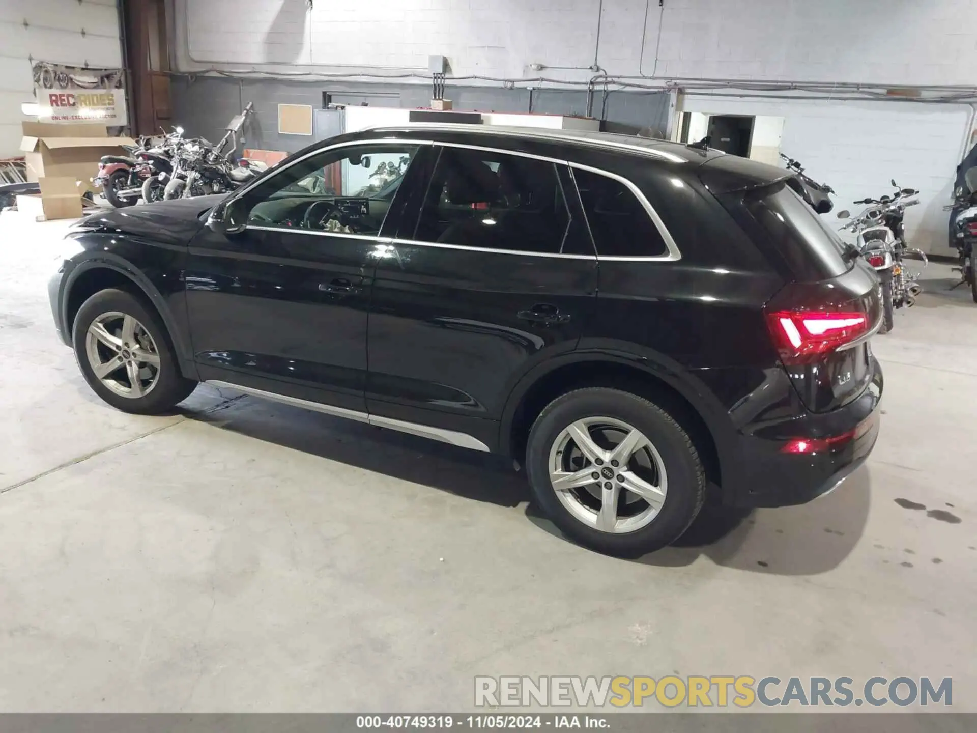 3 Photograph of a damaged car WA1ABAFY4P2095415 AUDI Q5 2023