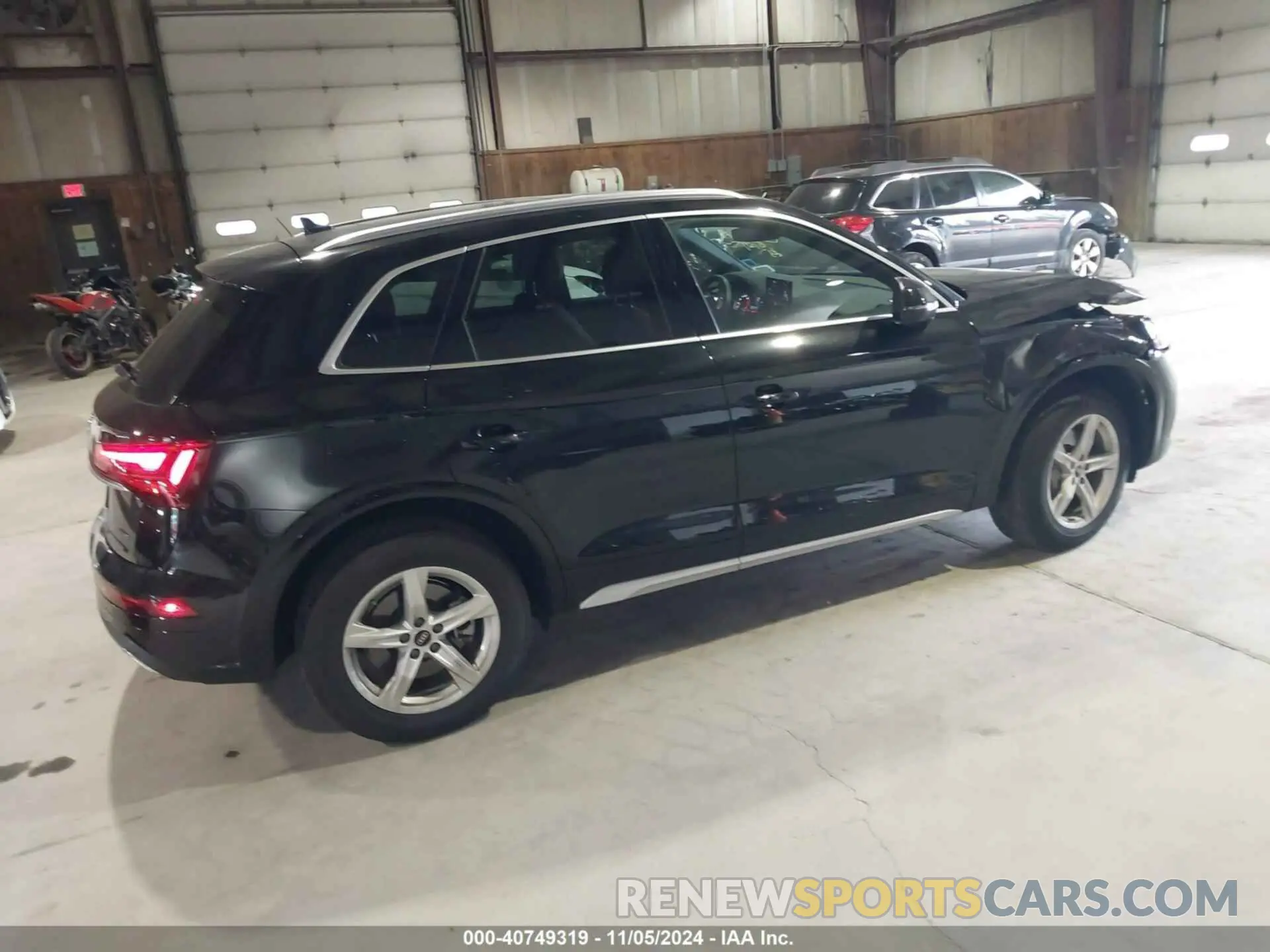 4 Photograph of a damaged car WA1ABAFY4P2095415 AUDI Q5 2023