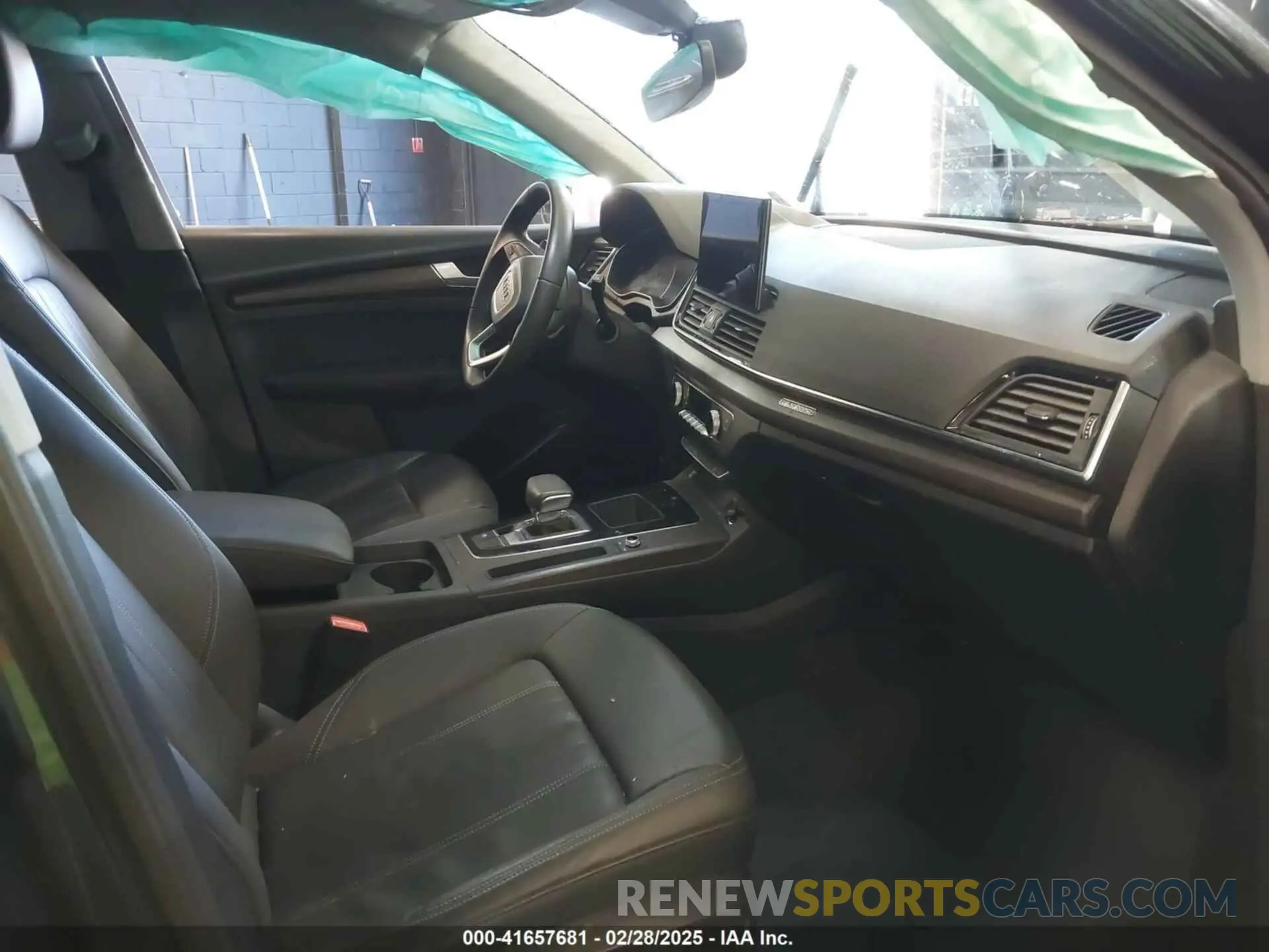 5 Photograph of a damaged car WA1ABAFY7P2053949 AUDI Q5 2023