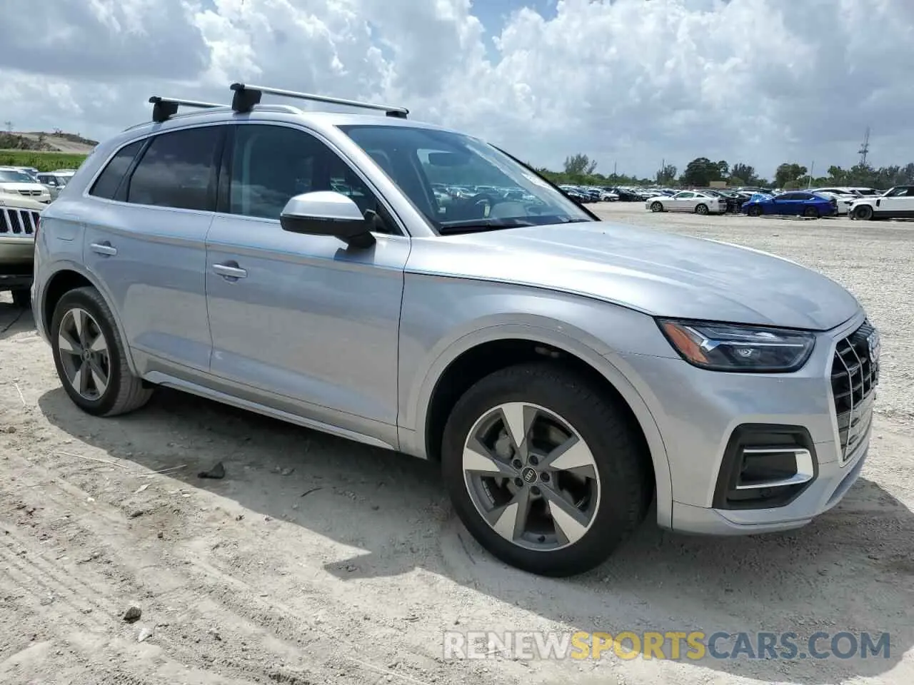 4 Photograph of a damaged car WA1BBAFYXP2184281 AUDI Q5 2023