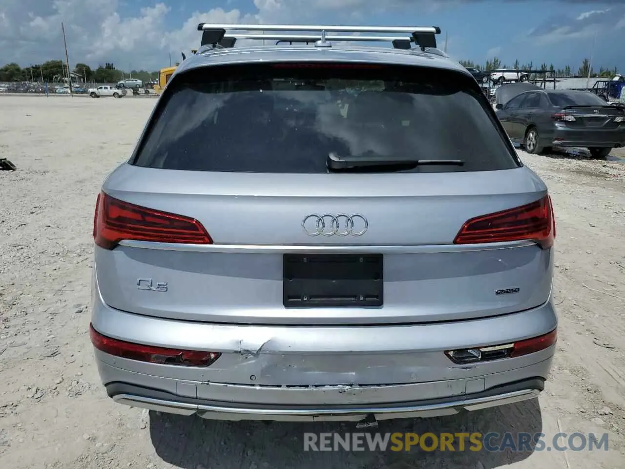 6 Photograph of a damaged car WA1BBAFYXP2184281 AUDI Q5 2023
