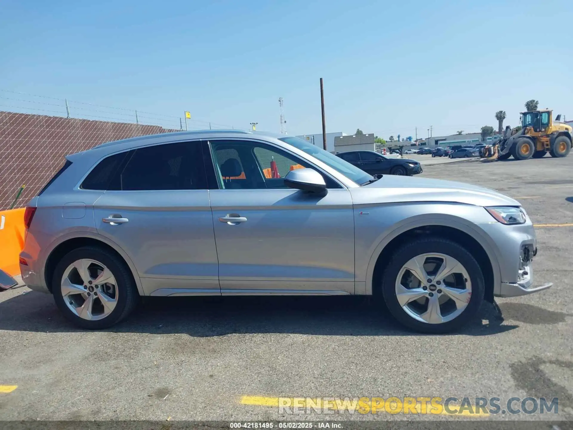 13 Photograph of a damaged car WA1EAAFY0P2031876 AUDI Q5 2023