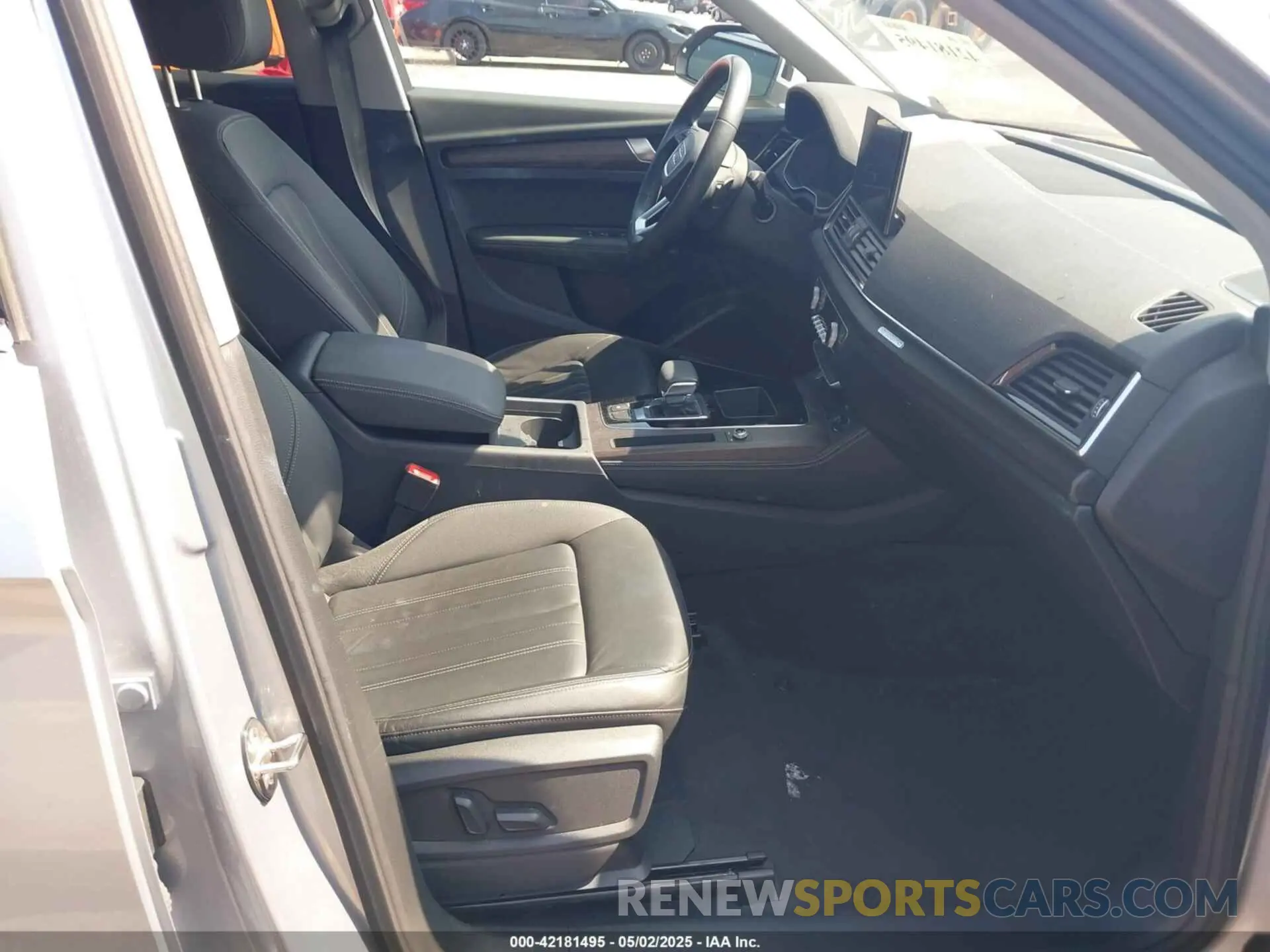 5 Photograph of a damaged car WA1EAAFY0P2031876 AUDI Q5 2023