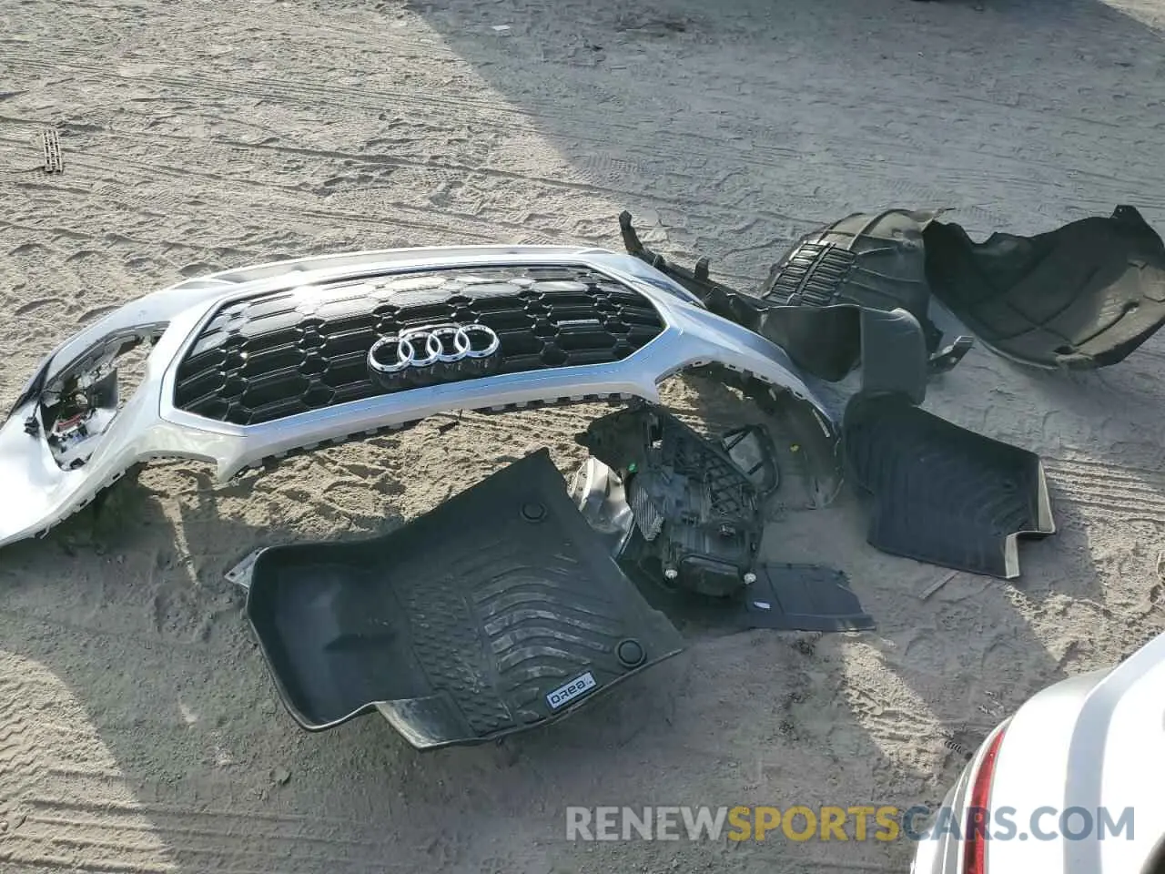 12 Фотография поврежденного автомобиля WA1EAAFY1P2077099 AUDI Q5 2023