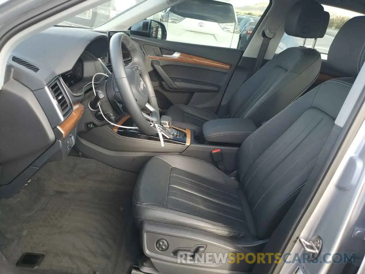 7 Фотография поврежденного автомобиля WA1EAAFY1P2077099 AUDI Q5 2023