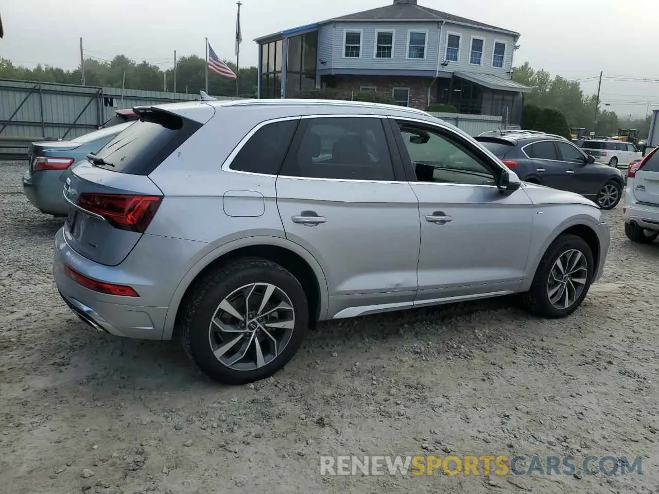 3 Photograph of a damaged car WA1EAAFY2P2134734 AUDI Q5 2023