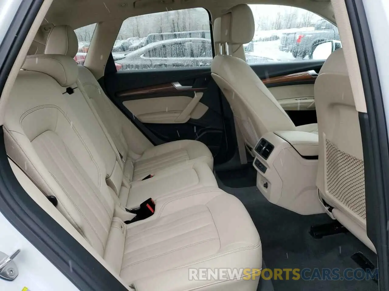 11 Фотография поврежденного автомобиля WA1EAAFY3P2056481 AUDI Q5 2023
