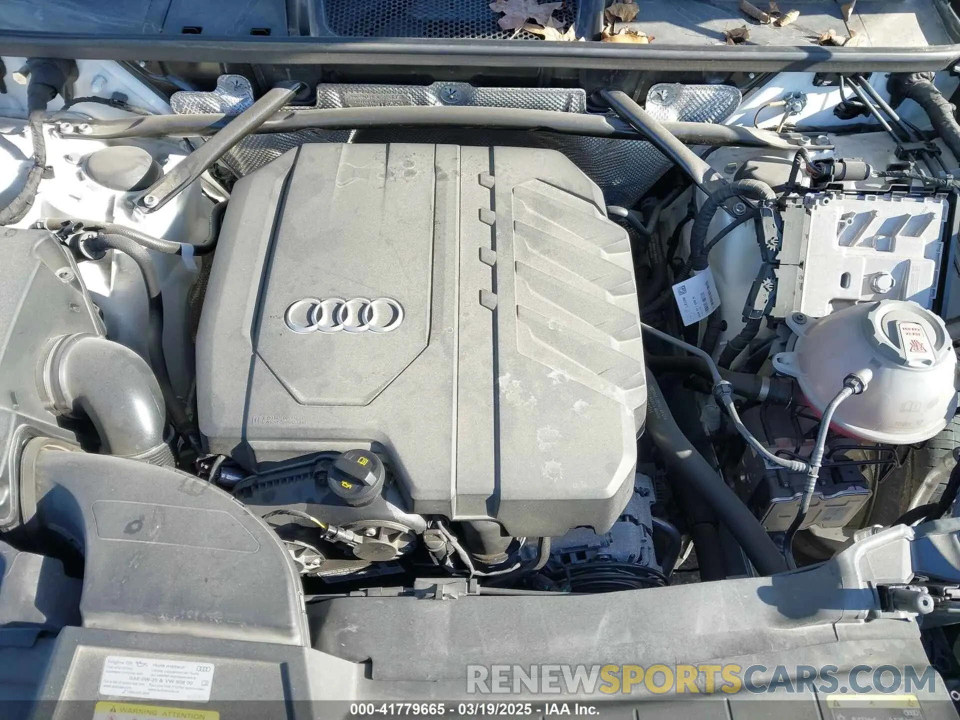 10 Photograph of a damaged car WA1EAAFY3P2116212 AUDI Q5 2023