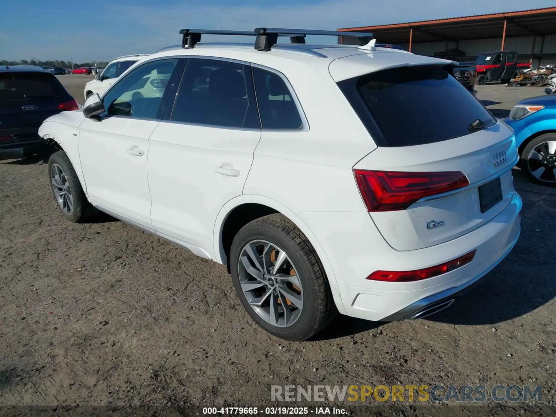 3 Photograph of a damaged car WA1EAAFY3P2116212 AUDI Q5 2023