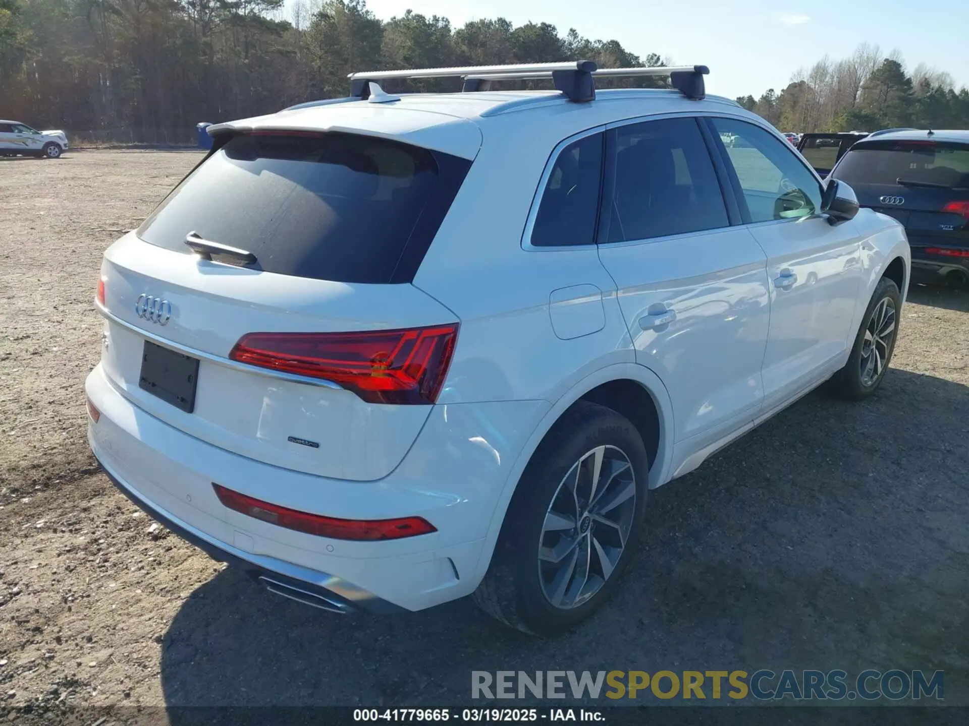 4 Photograph of a damaged car WA1EAAFY3P2116212 AUDI Q5 2023