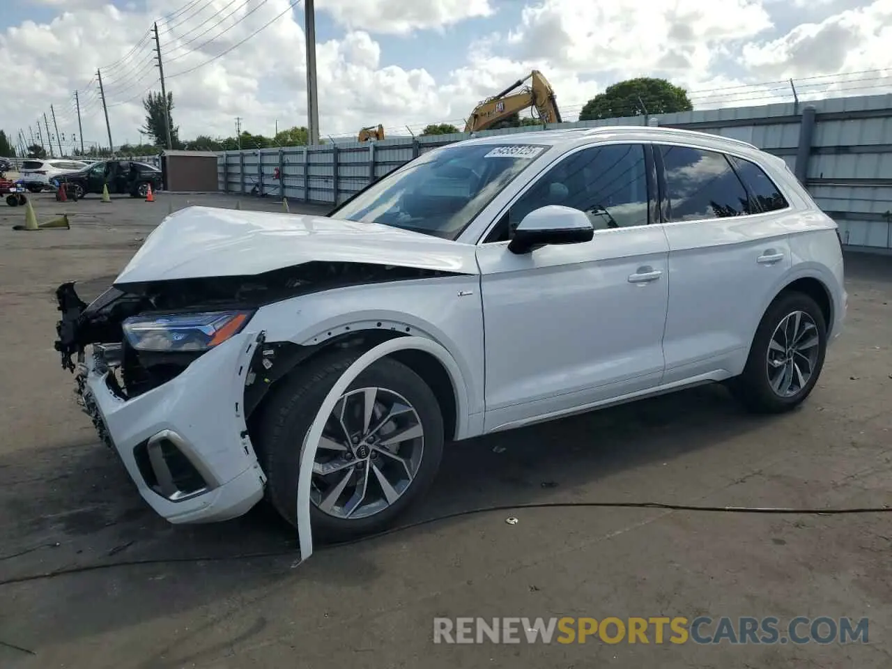 1 Photograph of a damaged car WA1EAAFY4P2030584 AUDI Q5 2023