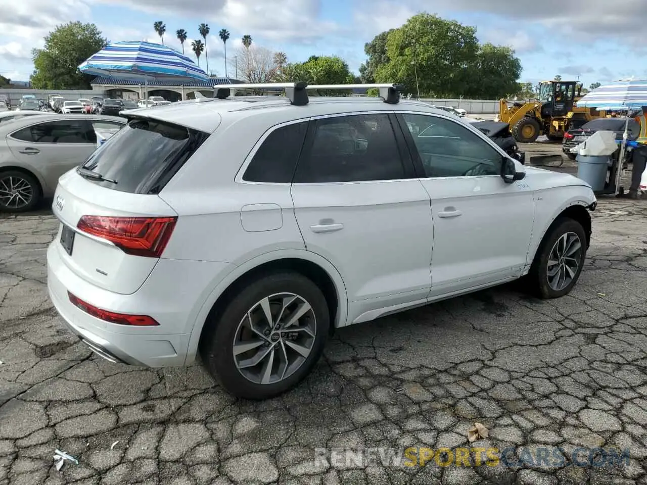 3 Photograph of a damaged car WA1EAAFY4P2160526 AUDI Q5 2023