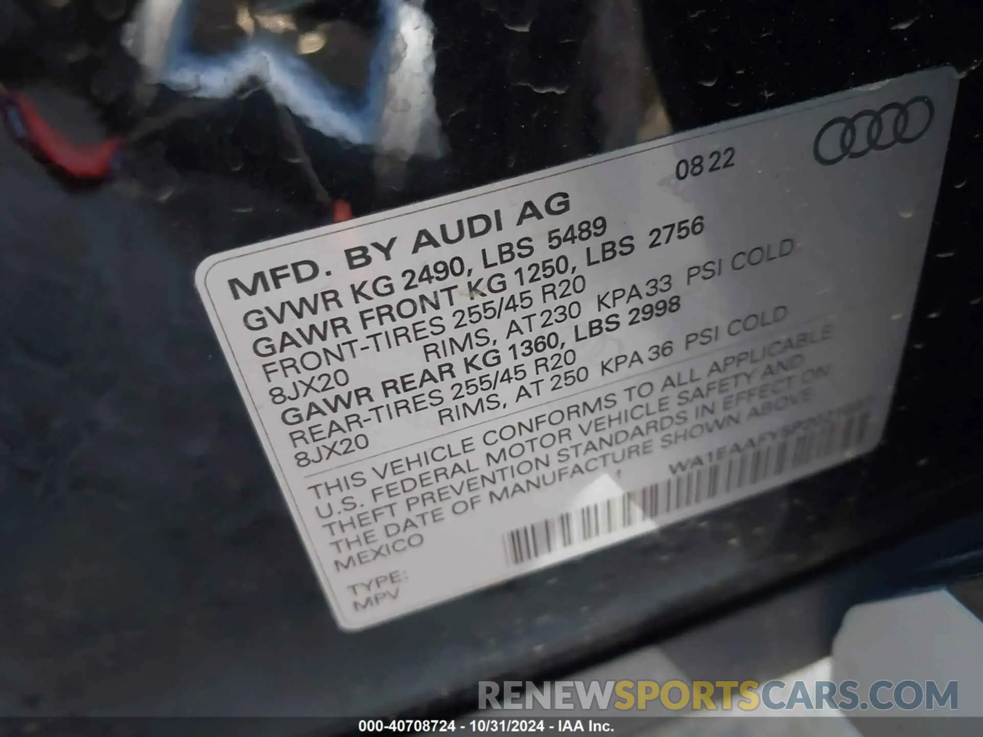 9 Photograph of a damaged car WA1EAAFY5P2021697 AUDI Q5 2023