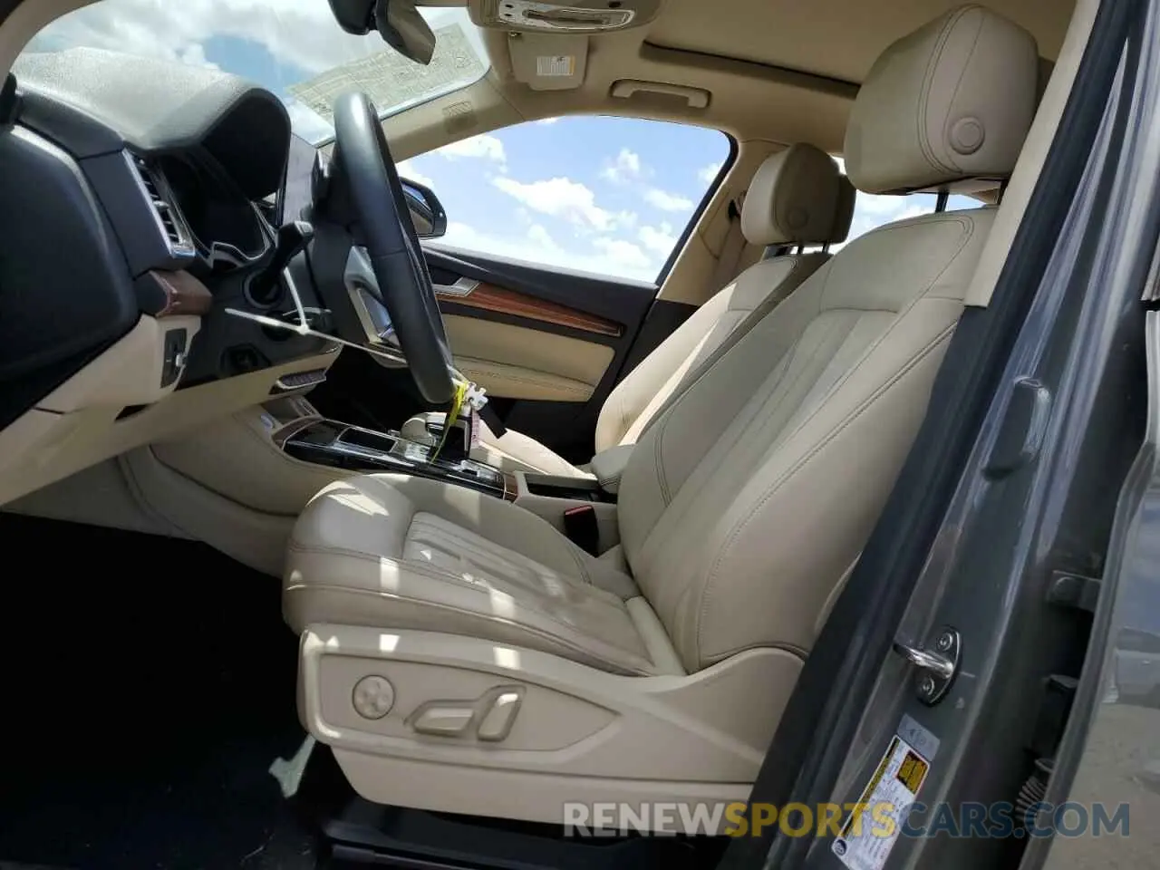 7 Фотография поврежденного автомобиля WA1EAAFY5P2059690 AUDI Q5 2023