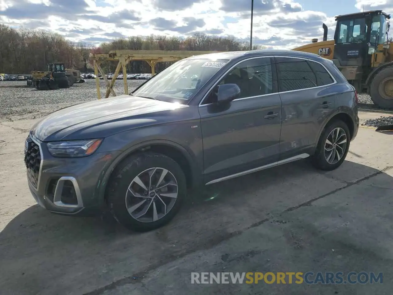 1 Photograph of a damaged car WA1EAAFY6P2052165 AUDI Q5 2023