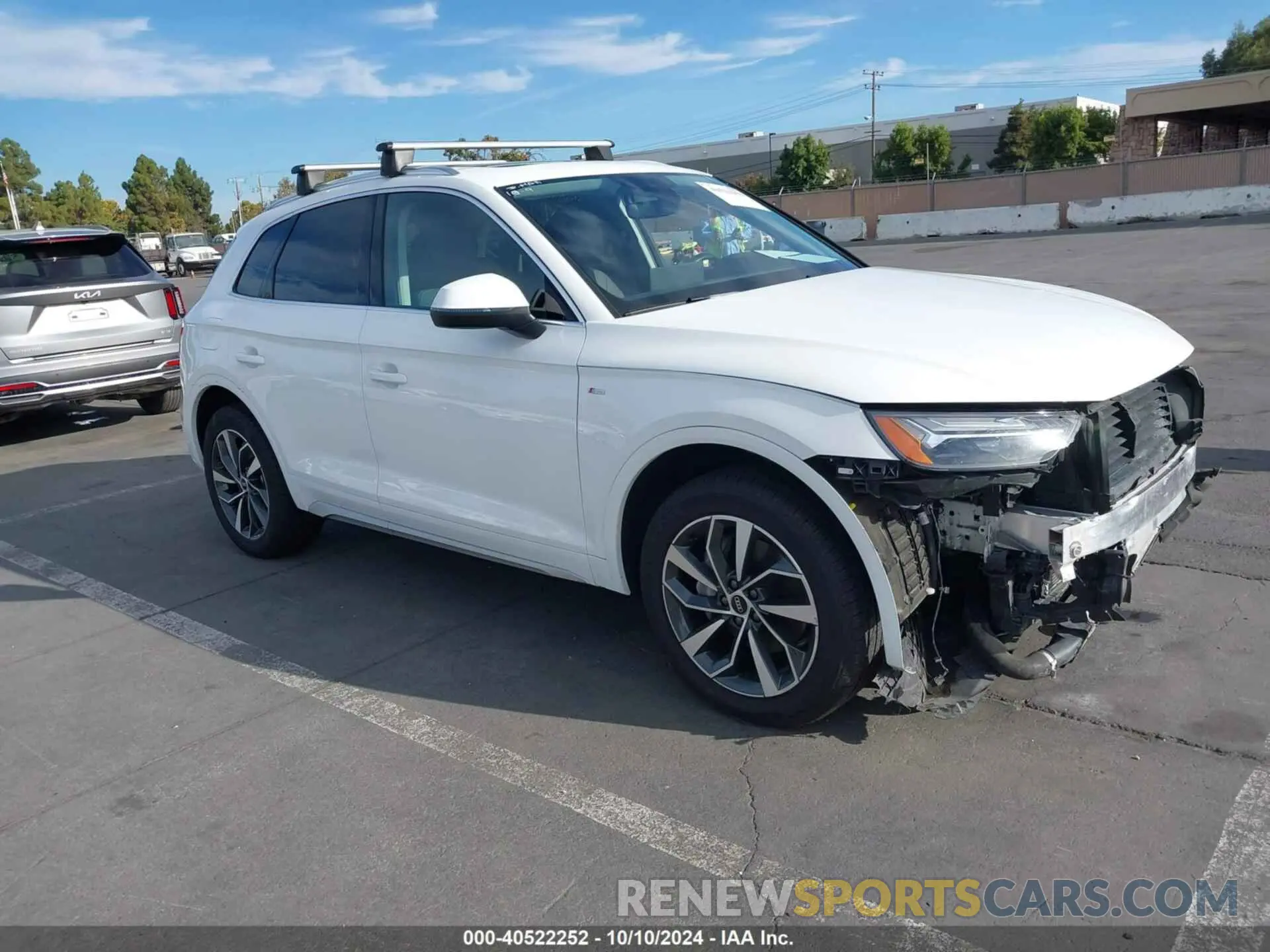 1 Photograph of a damaged car WA1EAAFY6P2057429 AUDI Q5 2023