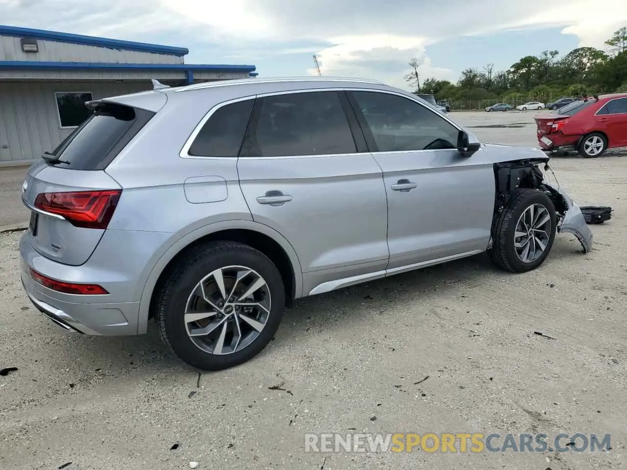 3 Photograph of a damaged car WA1EAAFY6P2126572 AUDI Q5 2023