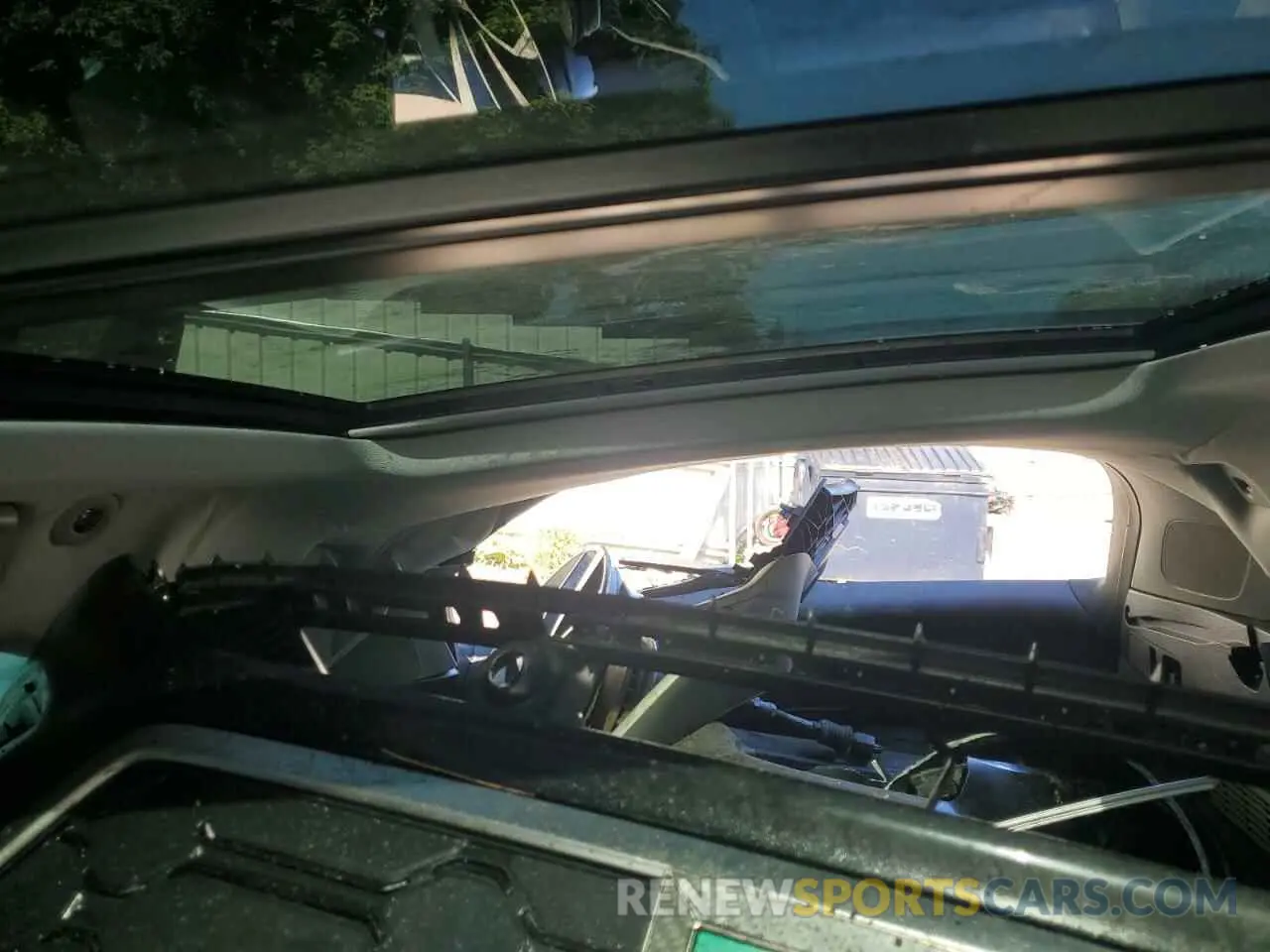 10 Photograph of a damaged car WA1EAAFY7P2023256 AUDI Q5 2023