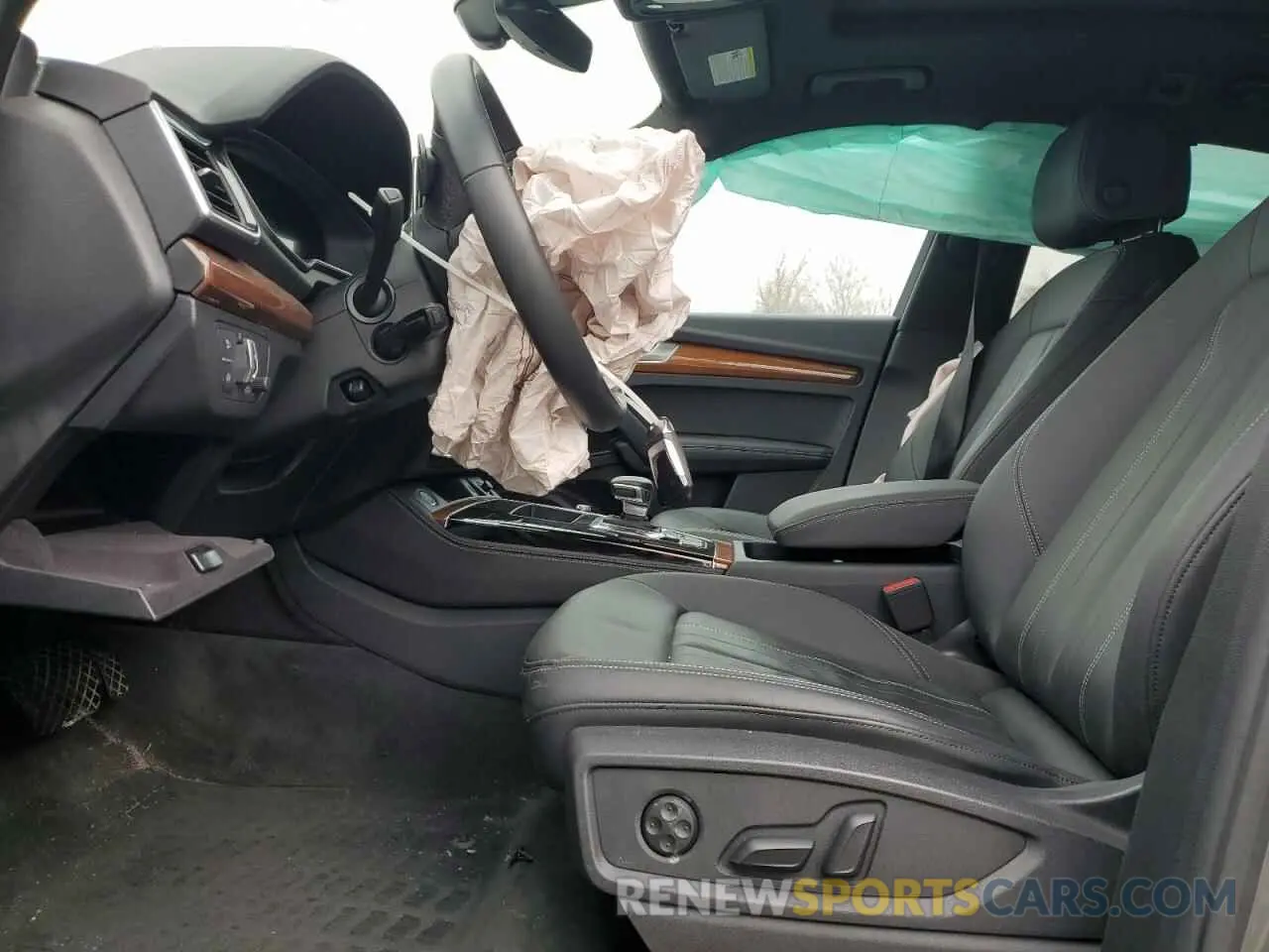 7 Photograph of a damaged car WA1EAAFY8P2179595 AUDI Q5 2023