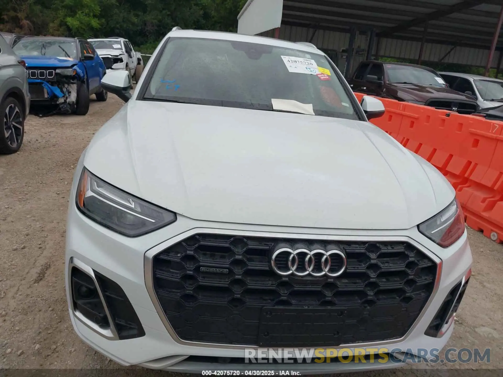 6 Photograph of a damaged car WA1EAAFY9P2053732 AUDI Q5 2023