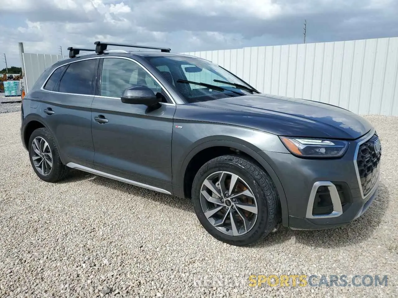 4 Photograph of a damaged car WA1EAAFY9P2055044 AUDI Q5 2023