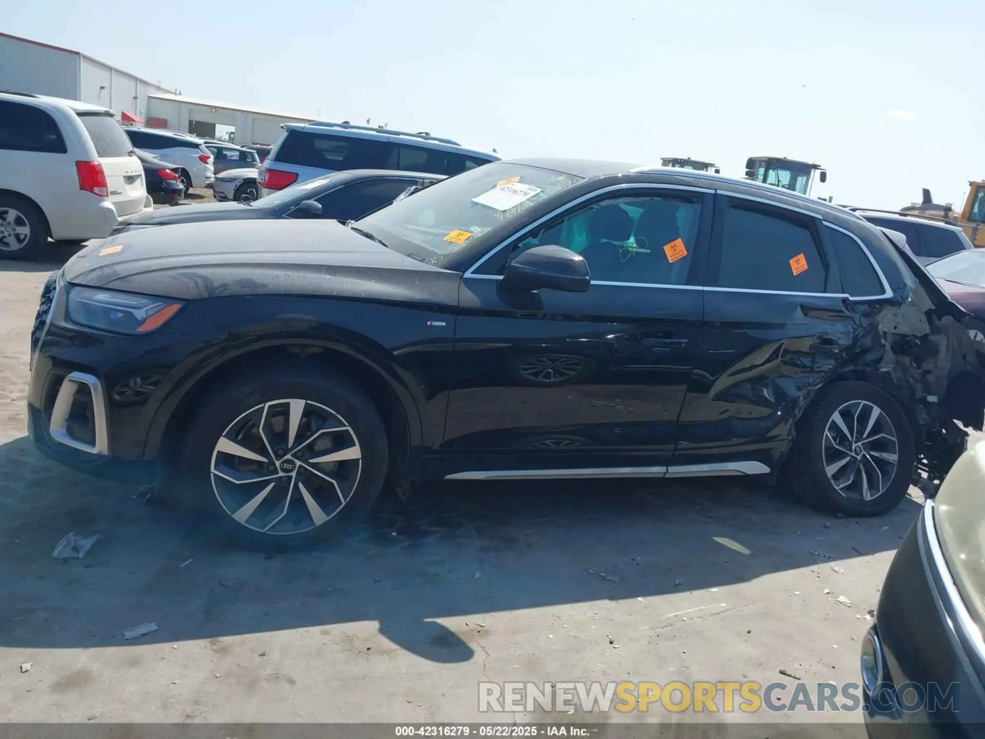 15 Photograph of a damaged car WA1EAAFYXP2056610 AUDI Q5 2023