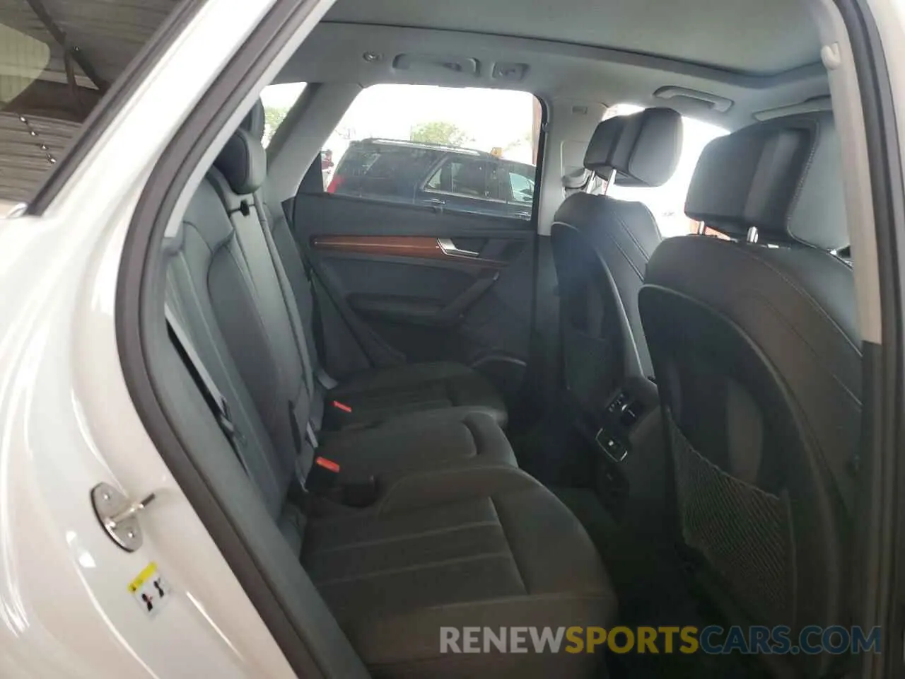 11 Photograph of a damaged car WA1EAAFYXP2112691 AUDI Q5 2023