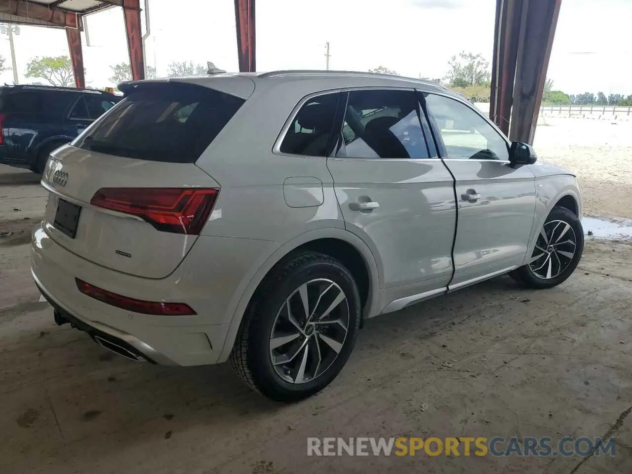 3 Photograph of a damaged car WA1EAAFYXP2112691 AUDI Q5 2023
