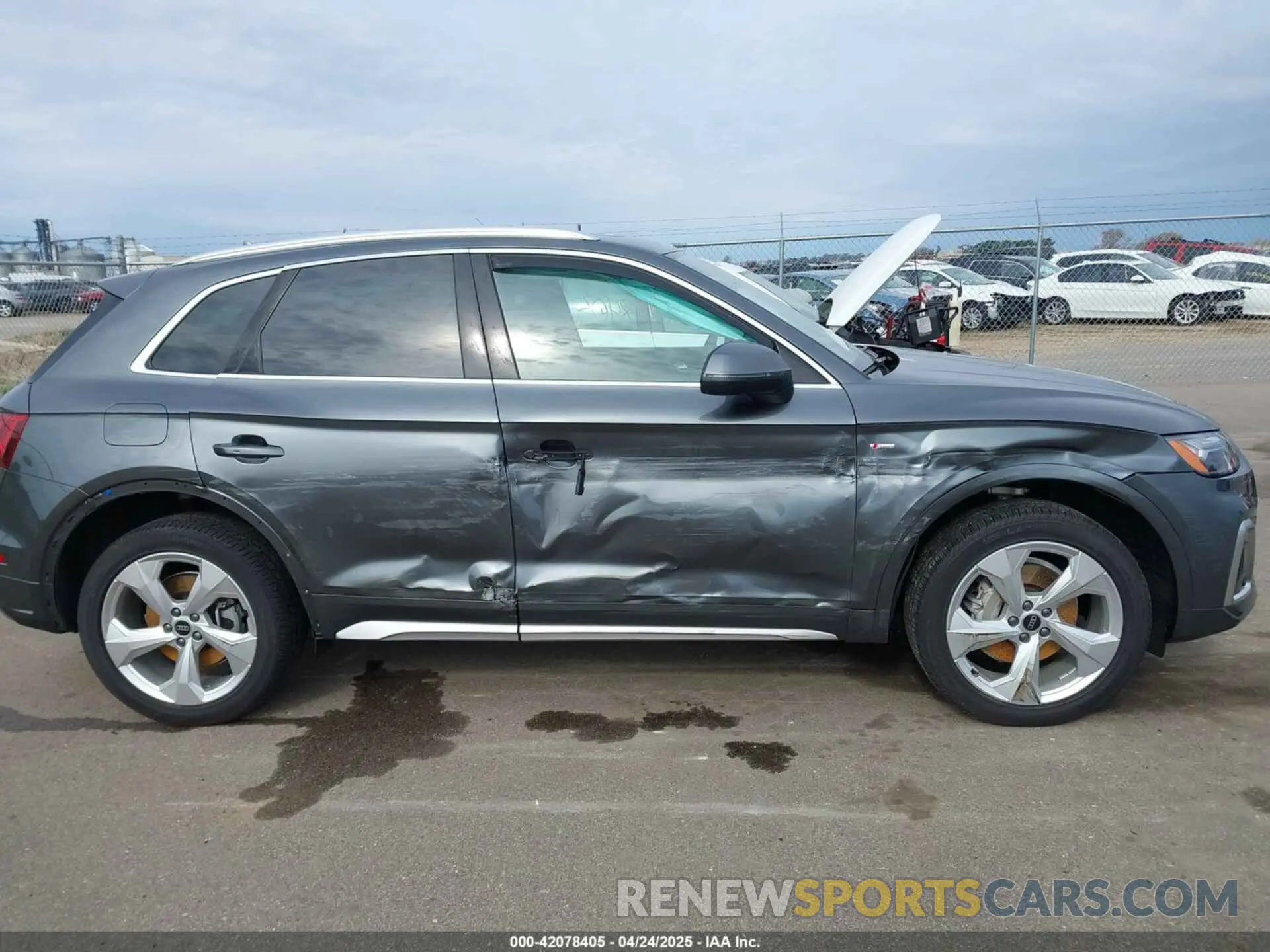 13 Photograph of a damaged car WA1EAAFYXP2174320 AUDI Q5 2023