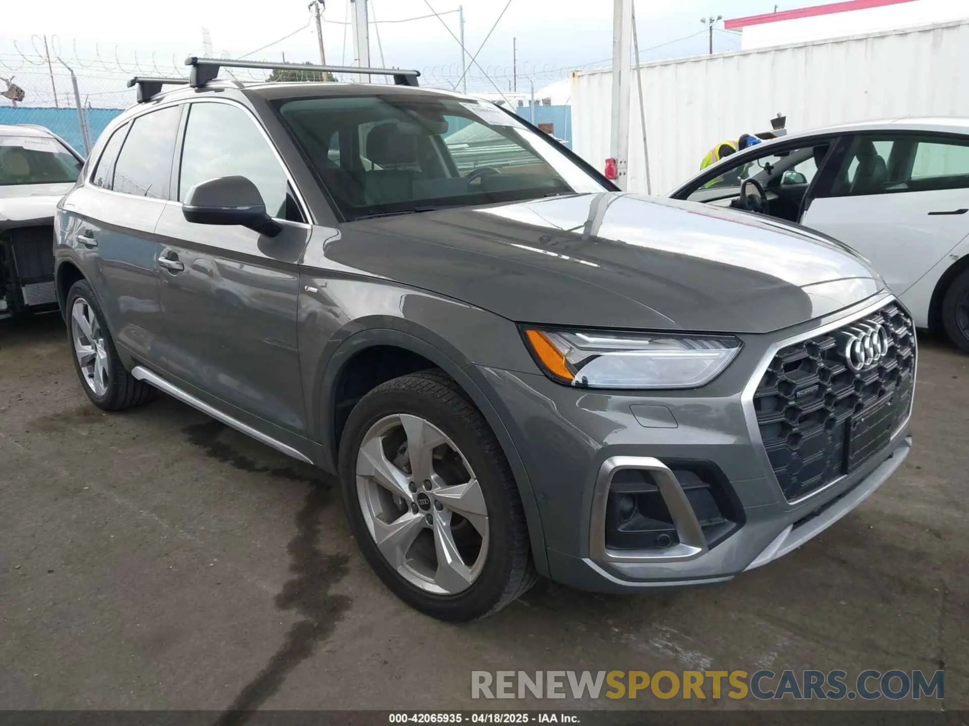 1 Photograph of a damaged car WA1FAAFY2P2016428 AUDI Q5 2023