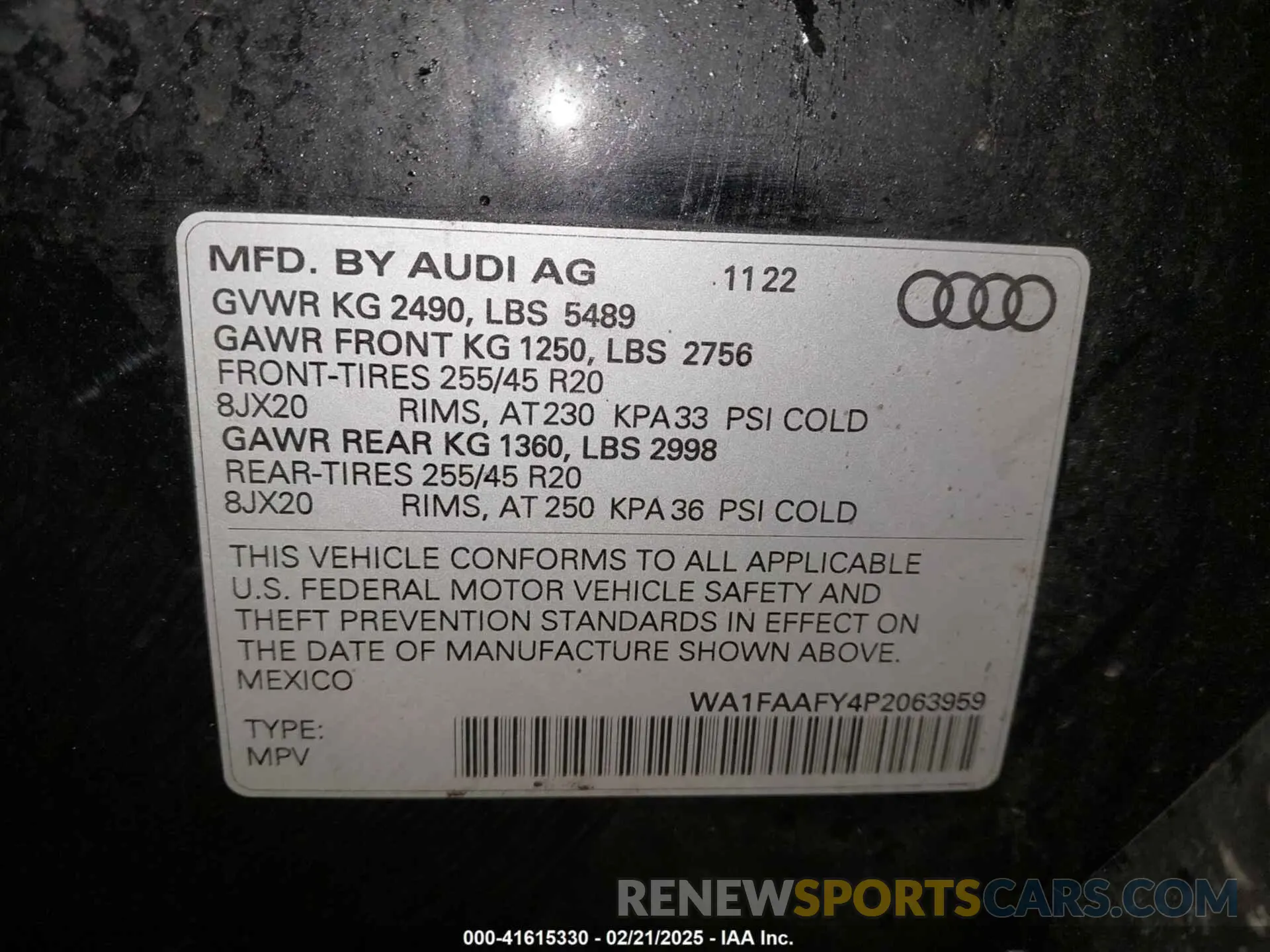 9 Photograph of a damaged car WA1FAAFY4P2063959 AUDI Q5 2023