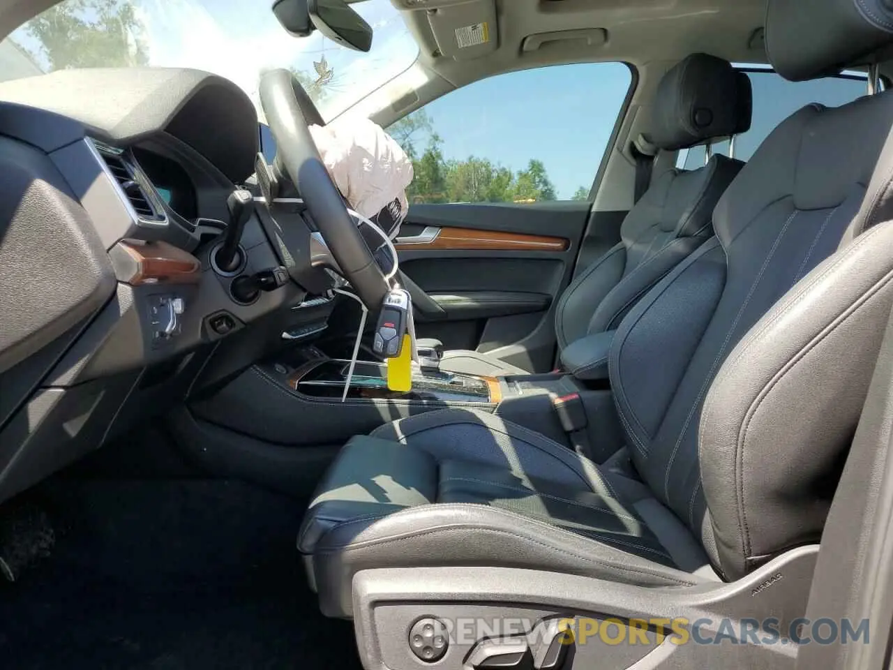 7 Photograph of a damaged car WA1FAAFY5P2029982 AUDI Q5 2023